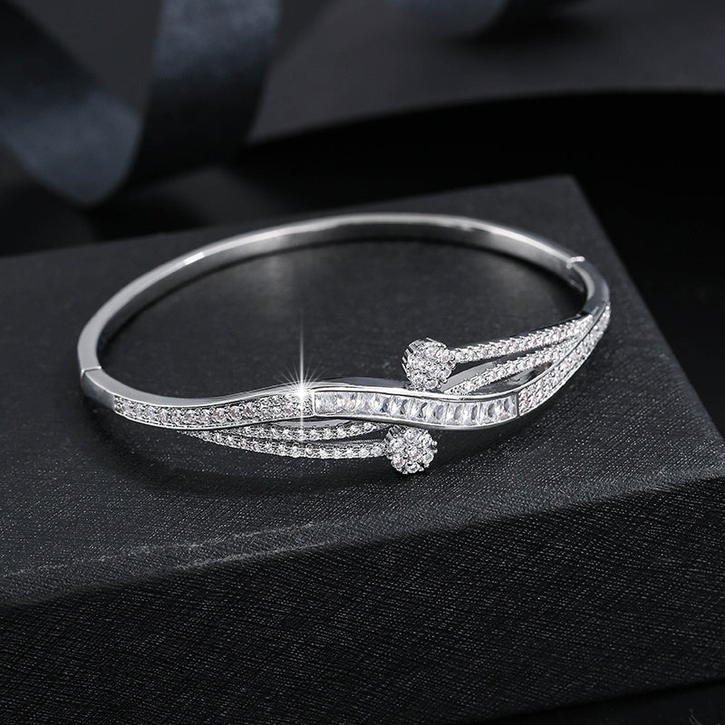 Bracelet - Stylise, Versatile, and Elégant